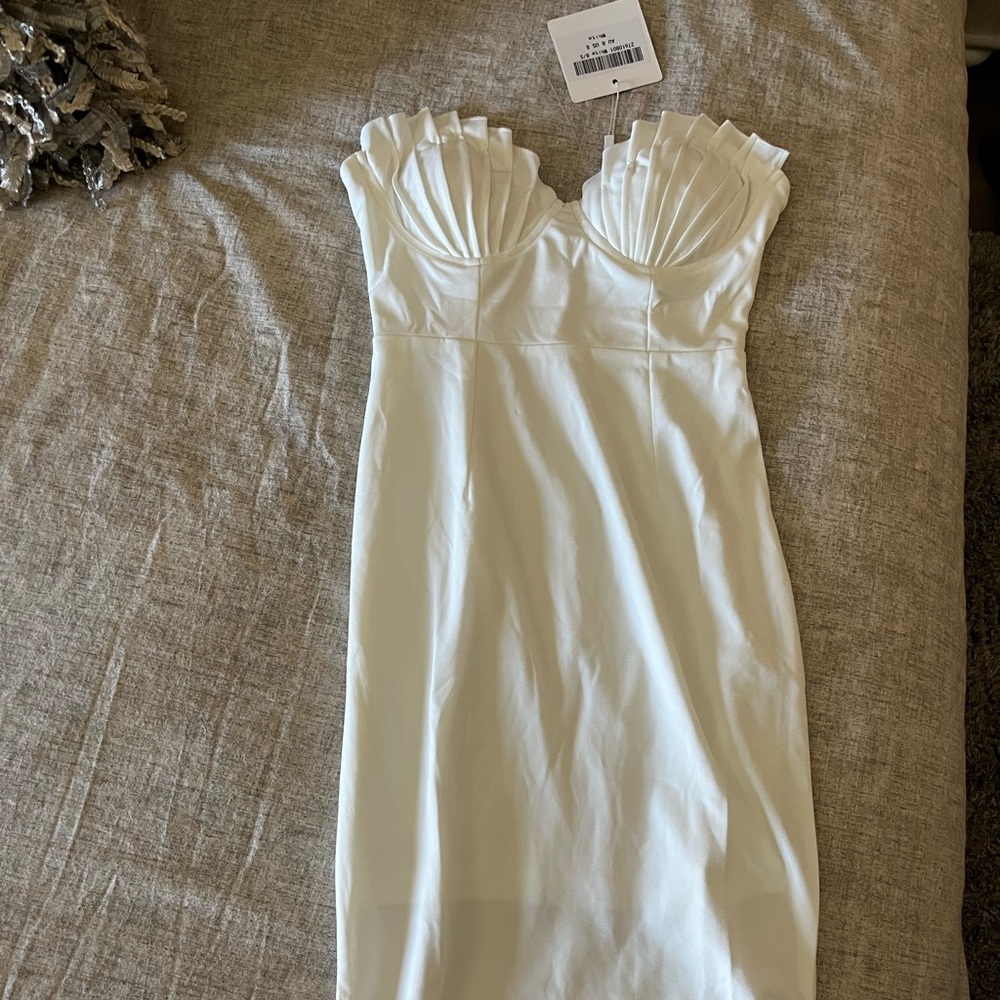 MIDI white strapless sea shell dress